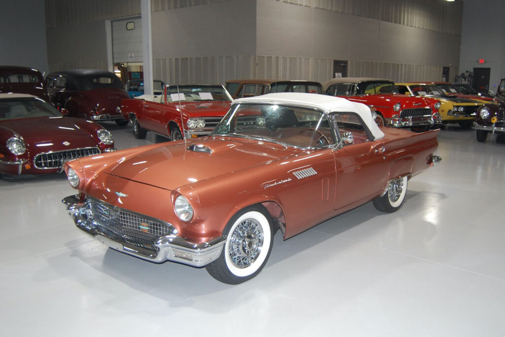 1957 Ford Thunderbird