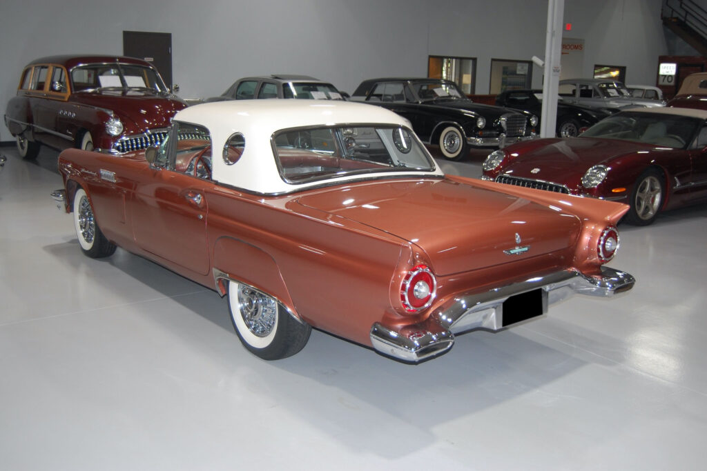 1957 Ford Thunderbird